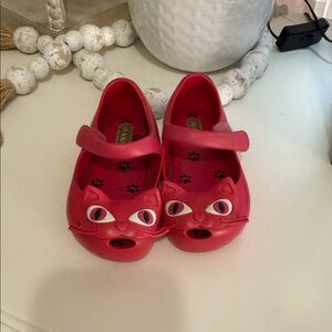 Mini Melissa  Cat Design Kids Shoes - Pink